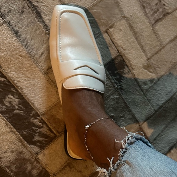Zara White Flat Leather Mules - Picture 4 of 5